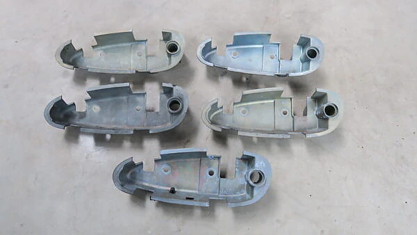 Porsche 996 986 Halter für Türgriff links 99653706302 / 03 - Image 4