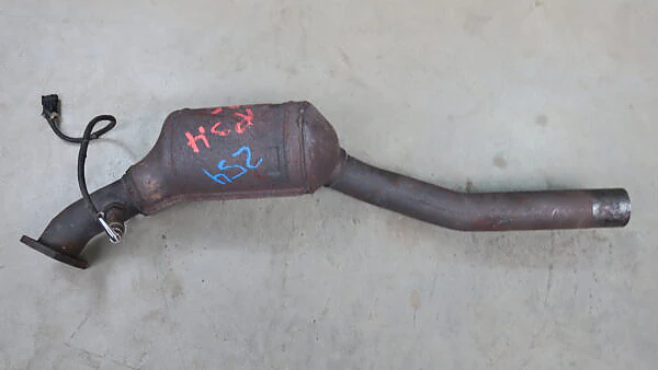 PORSCHE 911 996 Katalysator KAT rechts Catalytic converter right 99611302254