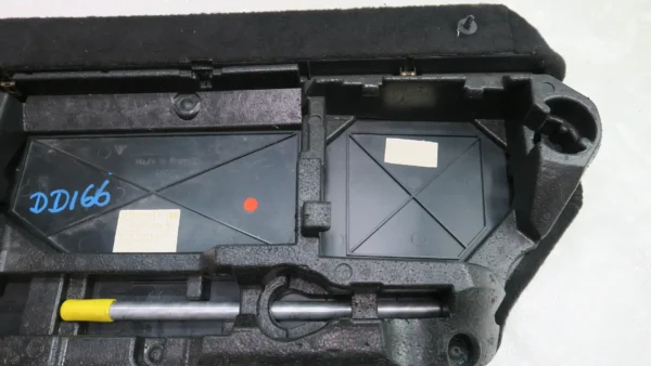 PORSCHE 997 987 Verkleidung Bordwerkzeug vorne Teppich schwarz 99755112303 – Bild 4