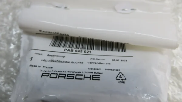 Orig. Porsche Taycan Kennzeichenleuchte NEU PAB943021 – Bild 2