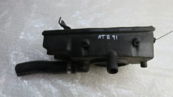 PORSCHE 911 964 Halter Rahmen Tankdeckel Einfüllstutzen Schale – Bild 6