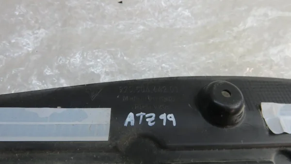 Porsche Panamera 970 Abdeckung Verkleidung vorne rechts 97050464201 – Bild 3