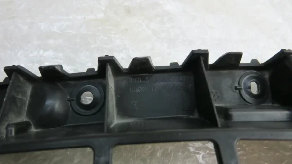 Porsche Panamera 970 Halter hinten links Stoßfänger 97050563500 – Bild 4