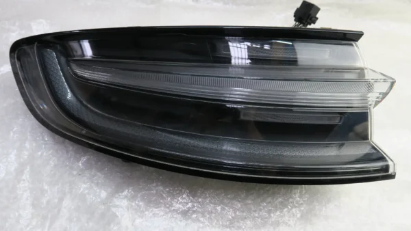 Porsche Macan 95B Heckleuchte links 95B945091N