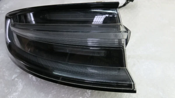Porsche Macan 95B Heckleuchte links 95B945091N – Bild 4
