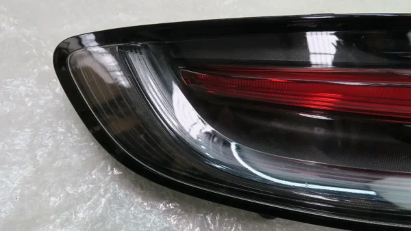 Porsche Macan 95B Heckleuchte links 95B945091AC – Bild 3