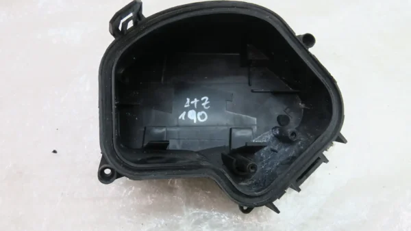Porsche 987 Staubschutzhaube Scheinwerfer rechts 98763110200 – Bild 3