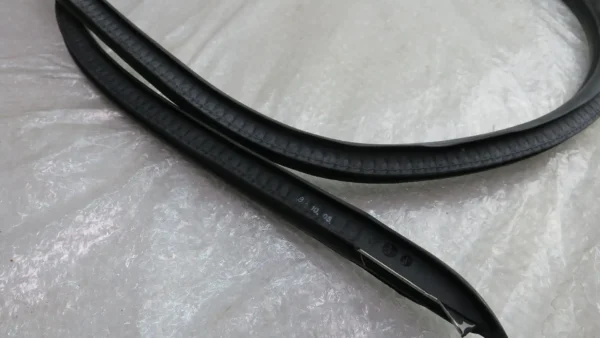 Porsche Boxster 987 Türdichtung Dichtung links 98753707500 98753707506 – Bild 5