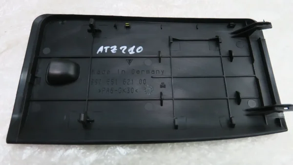 Porsche 997 987 Deckelverkleidung Sicherungskasten 99755162100 – Bild 2