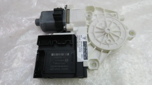 Porsche 997 987 Fensterhebermotor Elektromotor links 99762418103