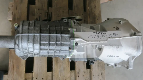 PORSCHE 911 996 C2 6-Gang Getriebe Transmission Gear Box G9601
