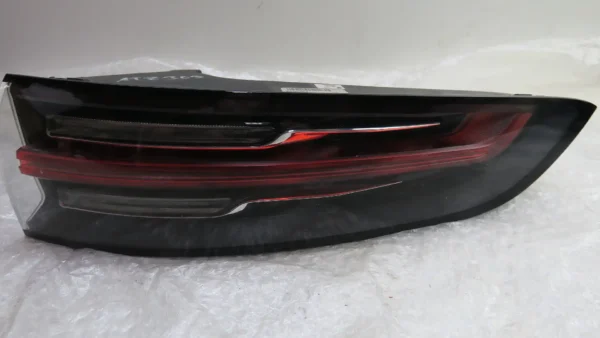 Porsche Cayenne E3 Rückleuchte Heckleuchte rechts 9Y0945096H