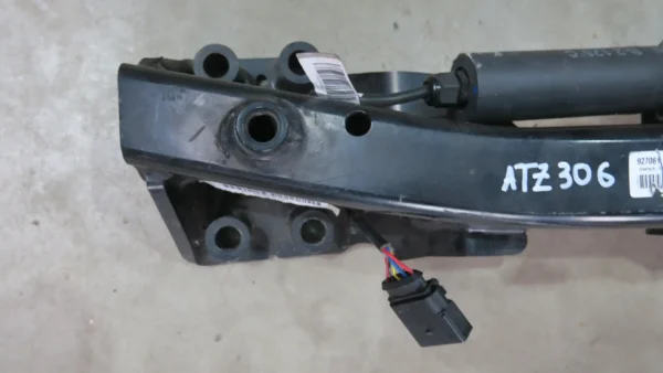 Porsche Cayenne E2 elektrisch Anhängerkupplung 7P5803881D – Bild 2