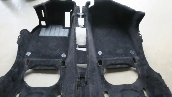 PORSCHE 987 Cayman Boxster Verkleidung Teppich schwarz 98755101104 – Bild 2