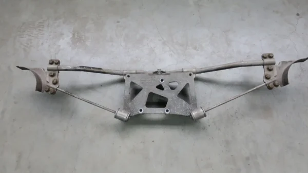 PORSCHE 987 Boxster Cayman Getriebebrücke Halte Träger 98711112501 98711104202