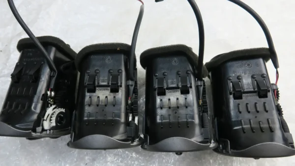 Porsche 911 997 Ausströmer Mitteldüse Düse Luftdüse 98755213103 – Bild 5