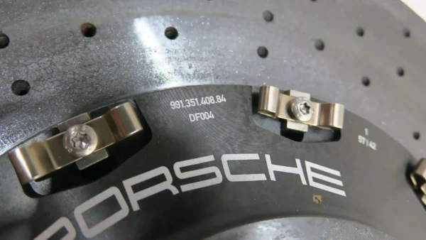 PORSCHE 911 991 GT3RS GT2RS PCCB Bremsscheibe rechts vorn 99135140884 – Bild 5