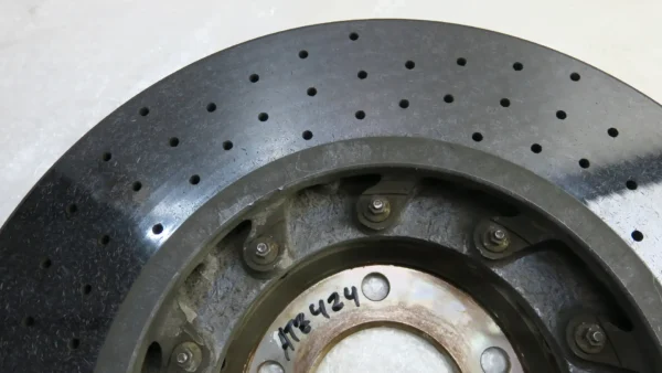 PORSCHE Cayenne E2 Turbo PCCB Bremsscheibe rechts vorn 7P5615302F – Bild 9