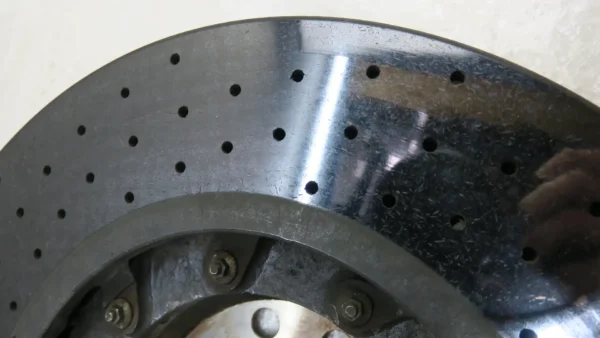 PORSCHE Cayenne E2 Turbo PCCB Bremsscheibe rechts vorn 7P5615302F – Bild 12