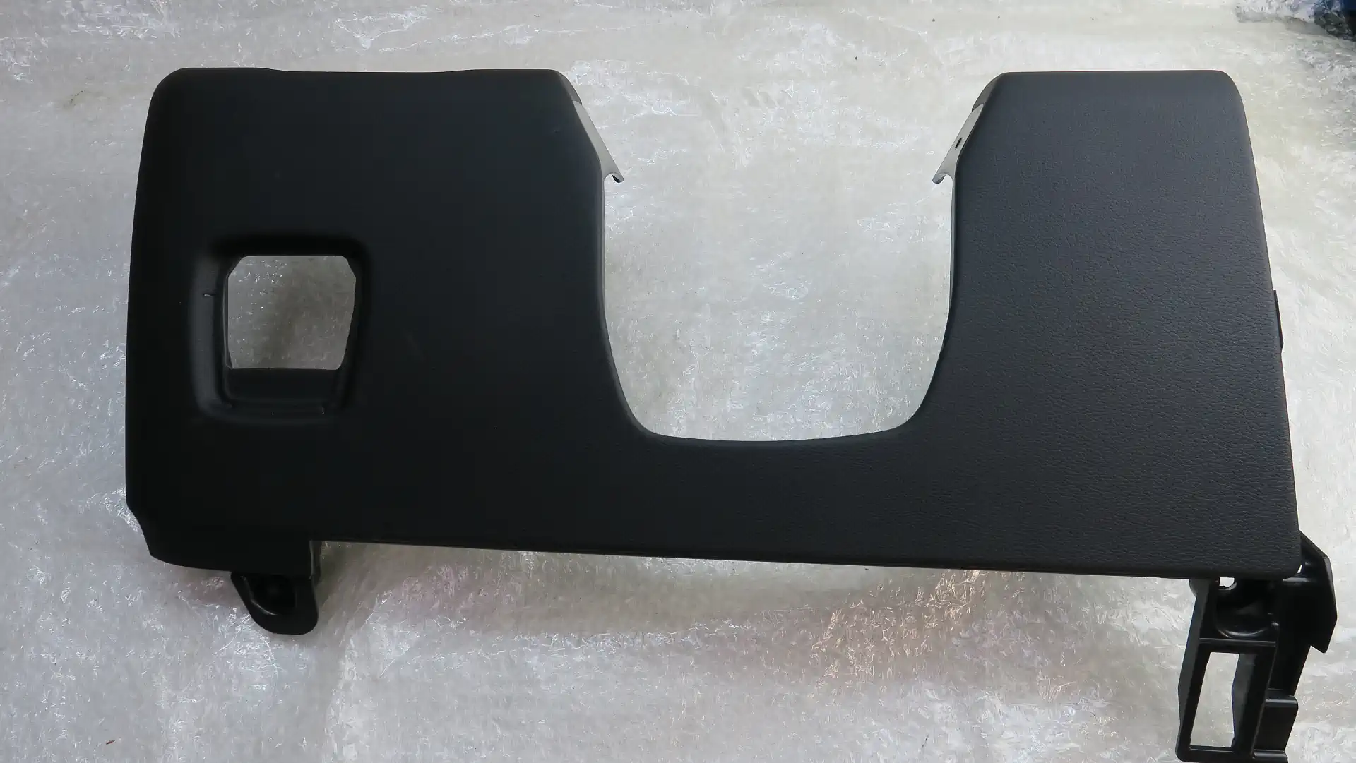 PORSCHE 911 991 981 Schalttafelverkleidung Unterteil schwarz 99155220110