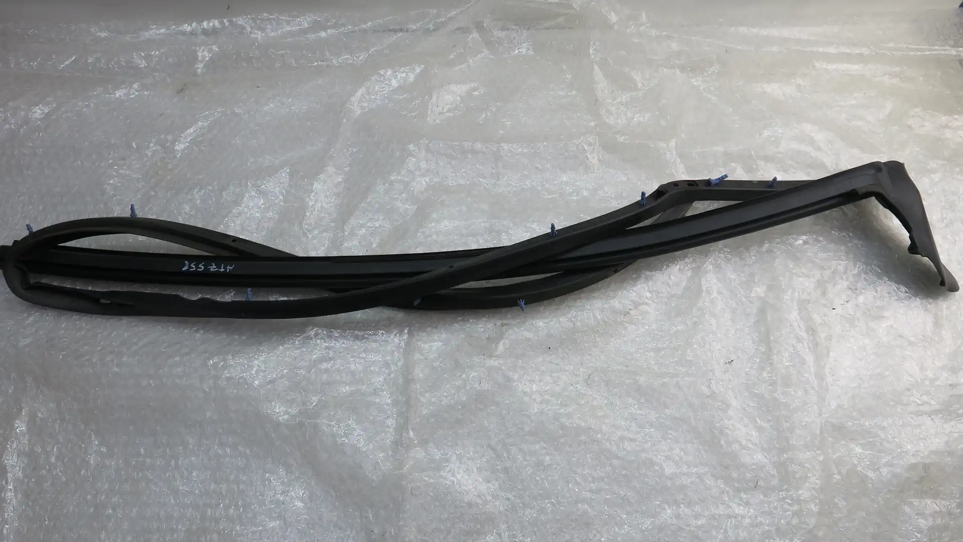 Porsche 981 Türdichtung Dichtung innen rechts 98153737802