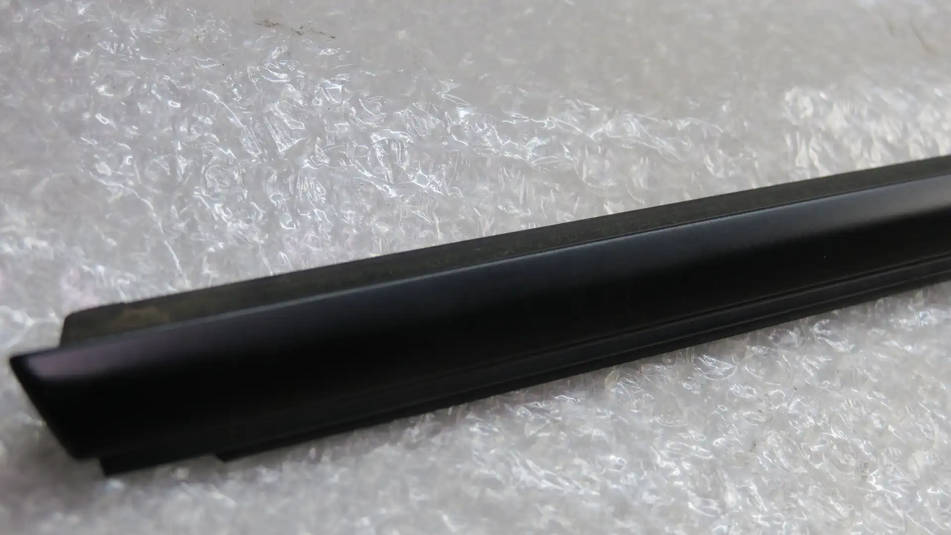 PORSCHE 911 991 981 Dichtung Fensterschachtabdichtung links 99153708501 03C – Bild 4