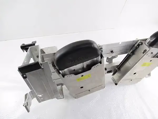 PORSCHE 911 996 Cabrio Überrollbügel Hilfsträger Hilfsrahmen 99658031102 – Bild 3