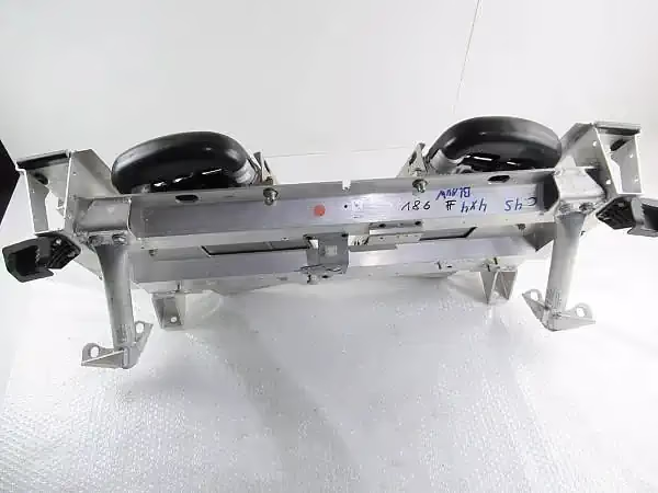 PORSCHE 911 996 Cabrio Überrollbügel Hilfsträger Hilfsrahmen 99658031102 – Bild 5